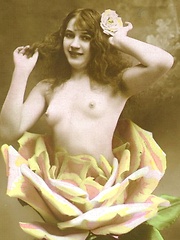 Naughty vintage teens showing their hot nude body